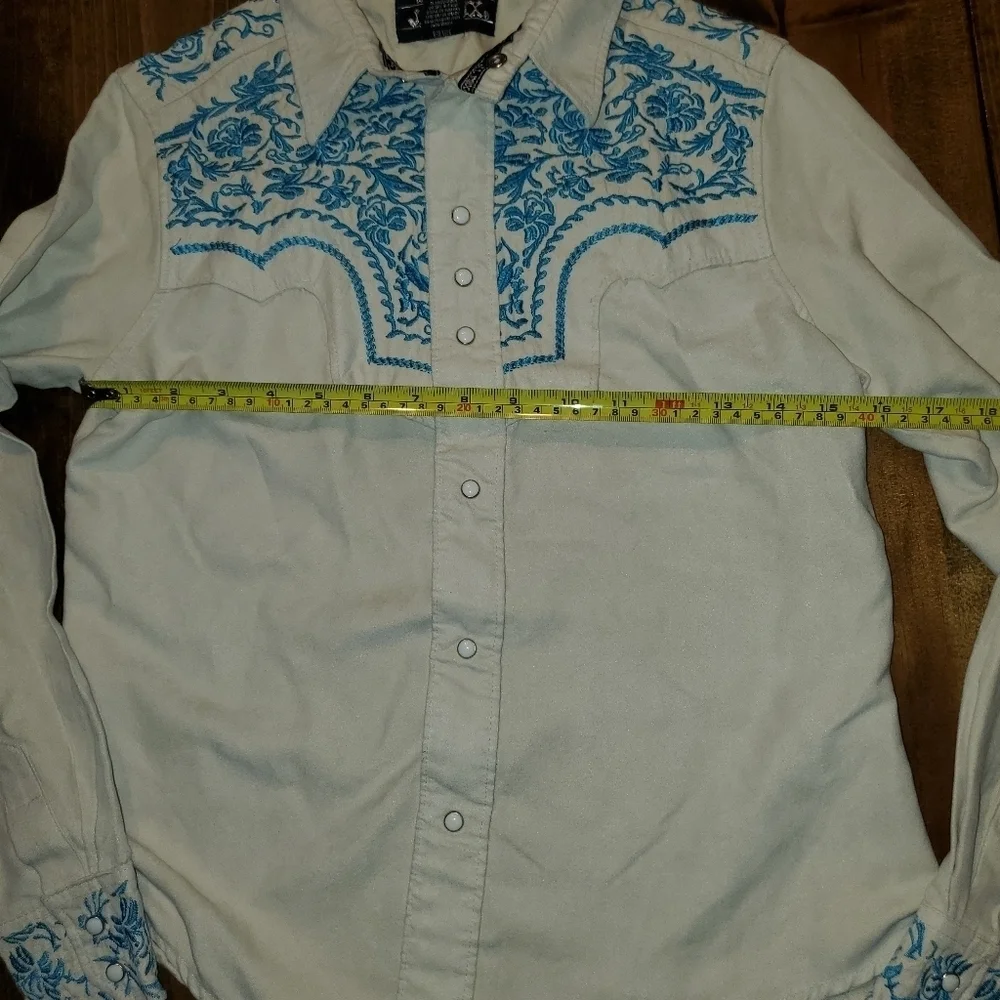 Western Rodeo Cowgirl Button-Down Long-Sleeve Shirt - Small - Picture 4 of 11